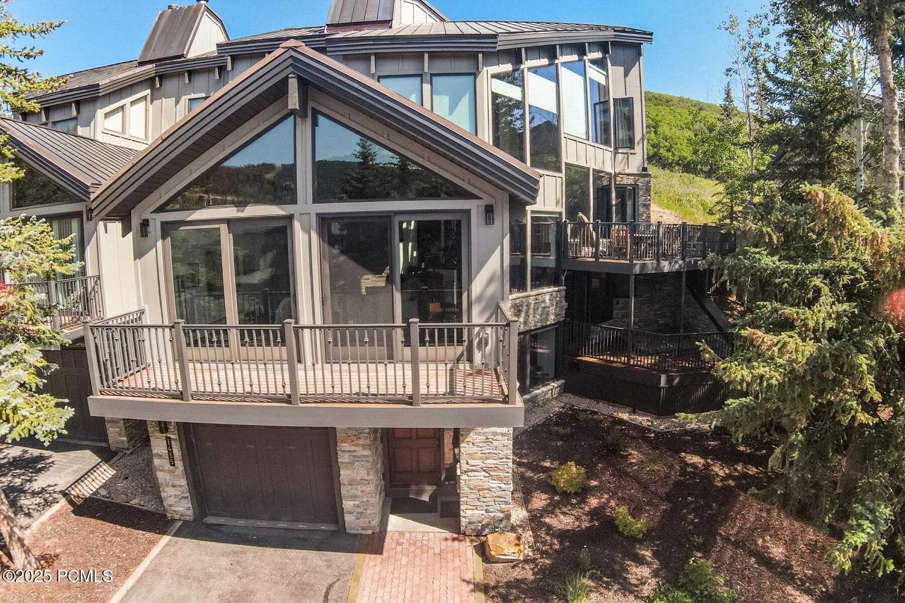 Park City, Utah 84060, United States, 4 Bedrooms Bedrooms, ,5 BathroomsBathrooms,Residential,Active,175682