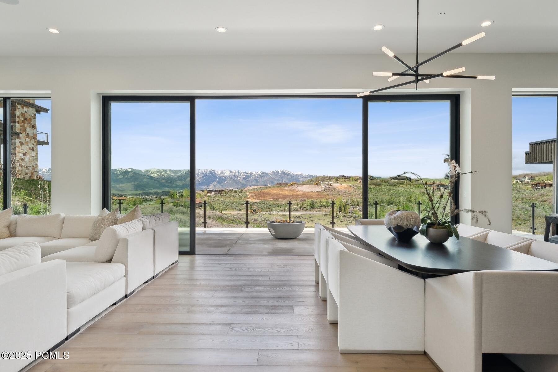 Park City, Utah 84098, United States, 6 Bedrooms Bedrooms, ,8 BathroomsBathrooms,Residential,Active,25710