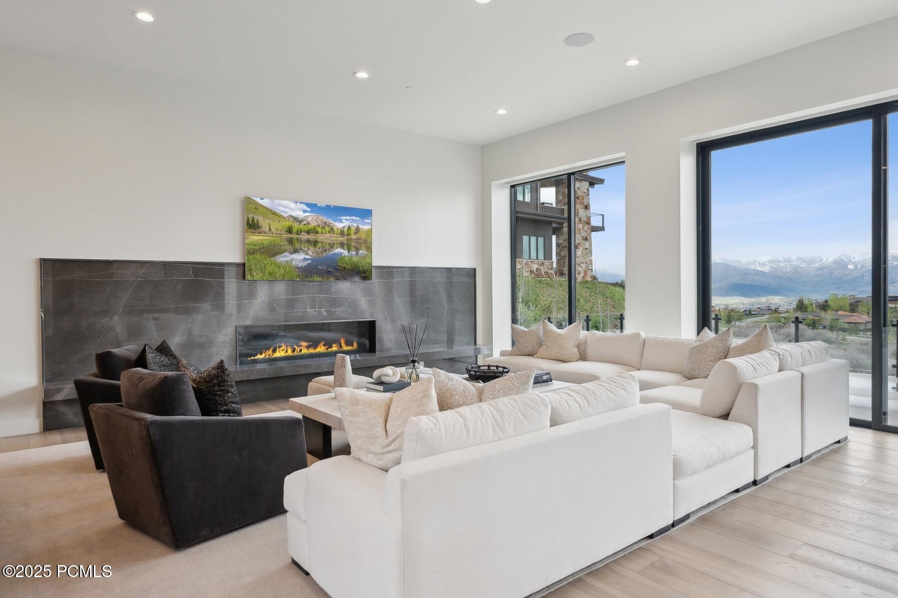 Park City, Utah 84098, United States, 6 Bedrooms Bedrooms, ,8 BathroomsBathrooms,Residential,Active,25710