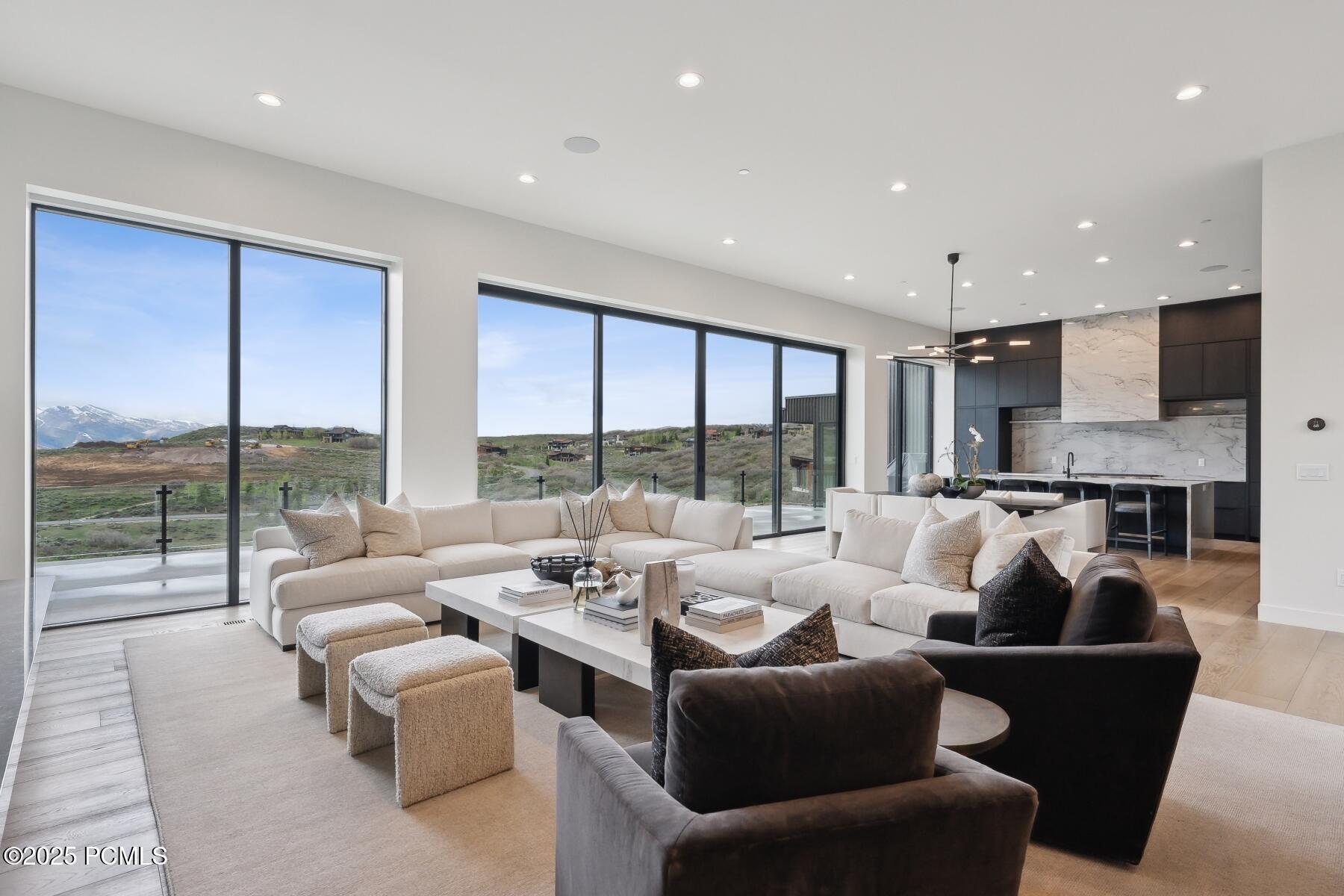 Park City, Utah 84098, United States, 6 Bedrooms Bedrooms, ,8 BathroomsBathrooms,Residential,Active,25710