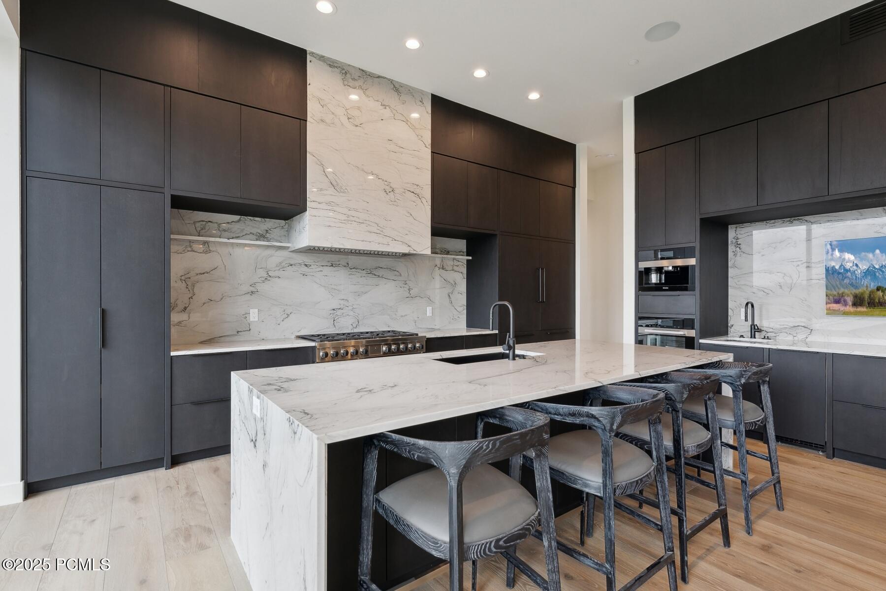 Park City, Utah 84098, United States, 6 Bedrooms Bedrooms, ,8 BathroomsBathrooms,Residential,Active,25710