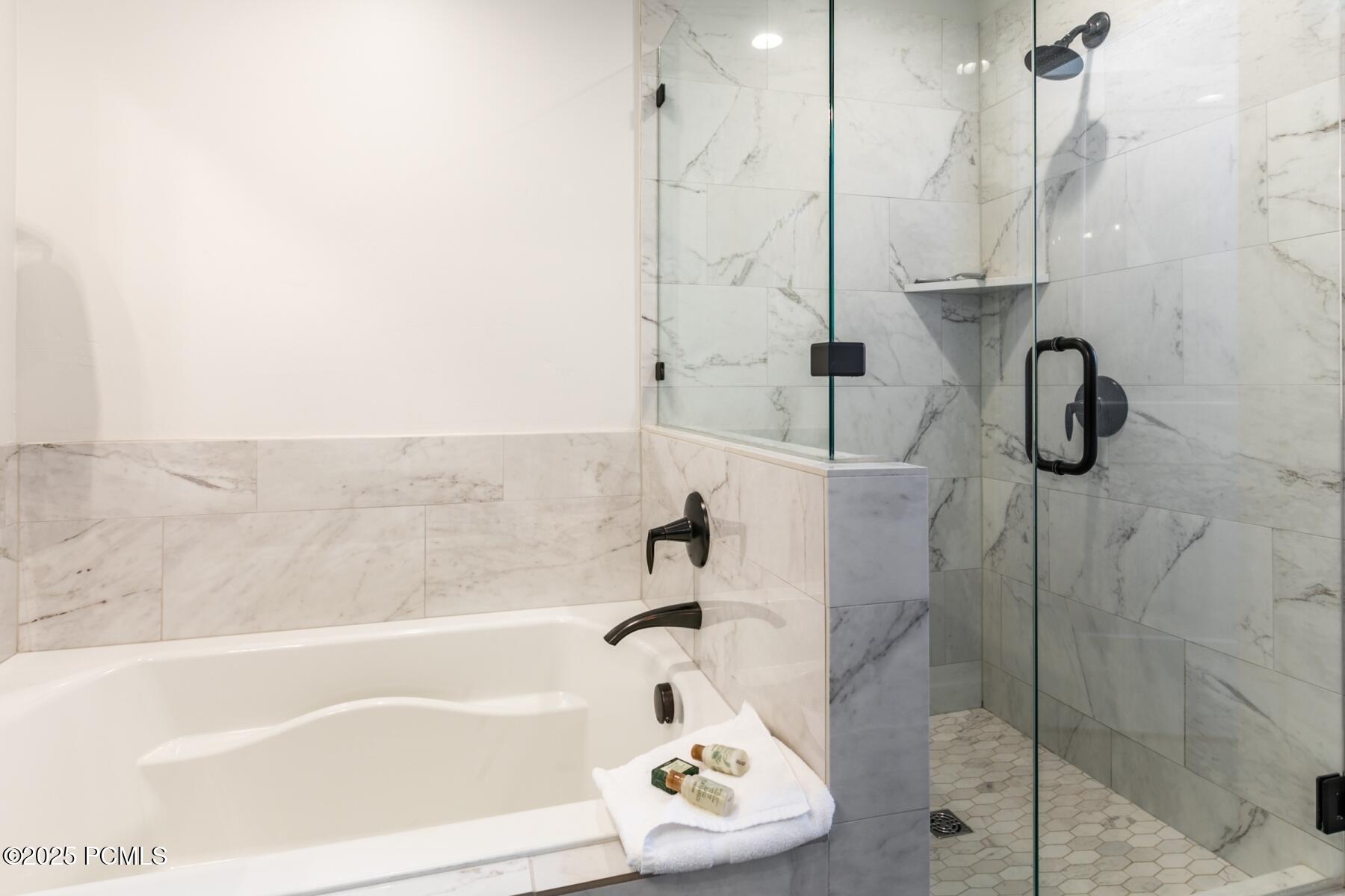 Hideout, Utah 84036, United States, 4 Bedrooms Bedrooms, ,4 BathroomsBathrooms,Residential,Active,19379