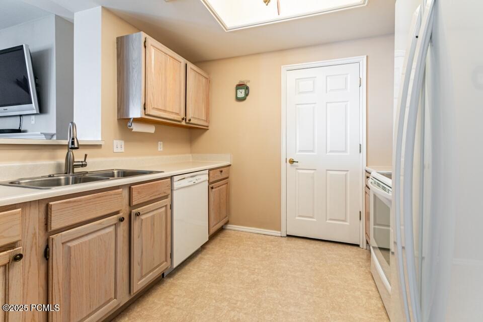900 Bitner Road #APT M26, Park City, Utah image 5