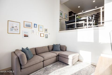 Townhouse For Sale - 10324 S Rubicon Road<br/> South Jordan, UT 84009