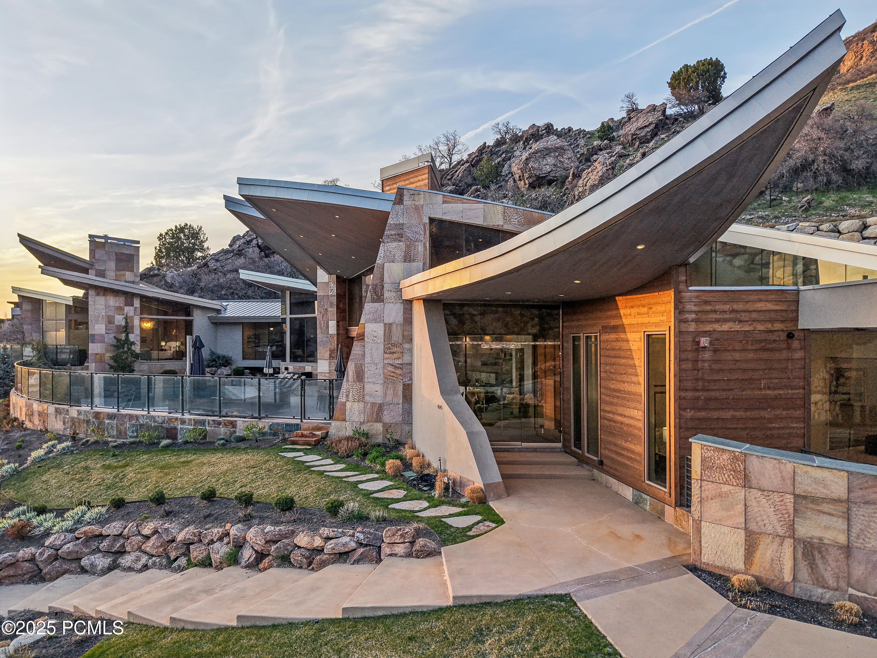 4141 E Canyon Estate Drive, Salt Lake City, Utah image 12