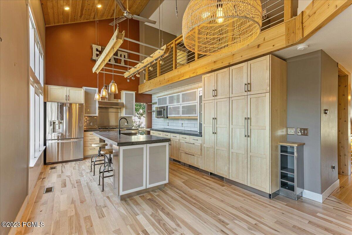 1794 Longbranch Drive, Draper, Utah image 12