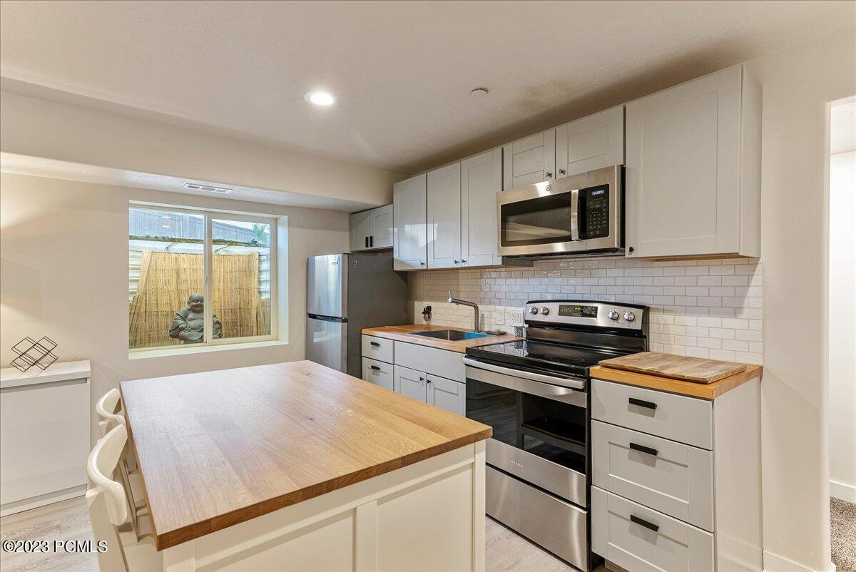 1794 Longbranch Drive, Draper, Utah image 33