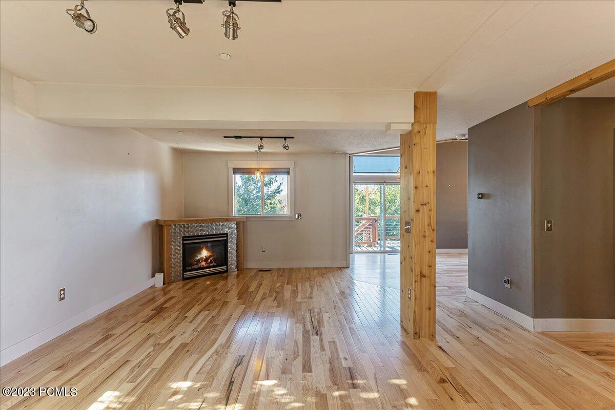1794 Longbranch Drive, Draper, Utah image 8
