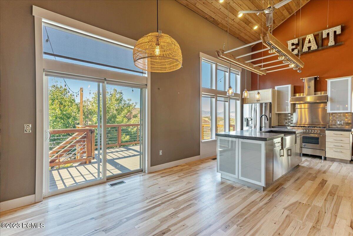 1794 Longbranch Drive, Draper, Utah image 11