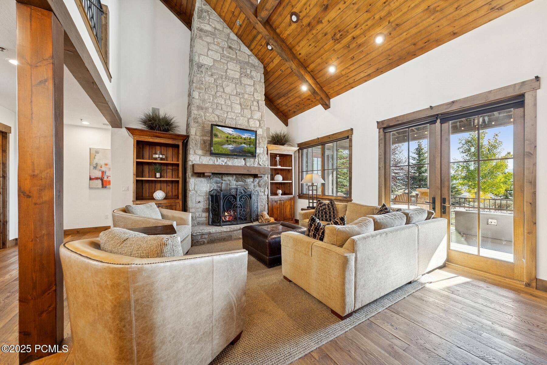 Park City, Utah 84098, United States, 3 Bedrooms Bedrooms, ,4 BathroomsBathrooms,Residential,Pending,230941