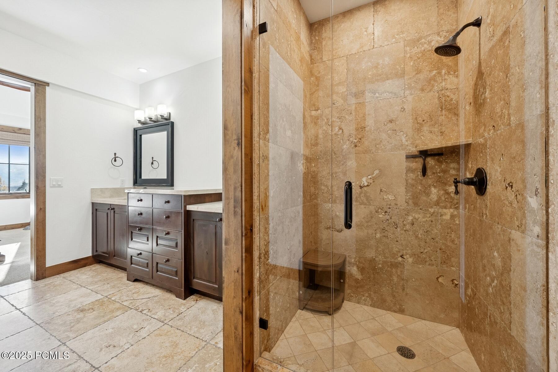 Park City, Utah 84098, United States, 3 Bedrooms Bedrooms, ,4 BathroomsBathrooms,Residential,Pending,230941