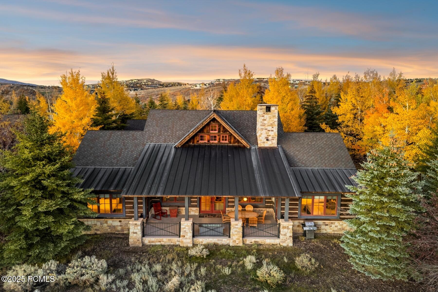 Park City, Utah 84098, United States, 3 Bedrooms Bedrooms, ,4 BathroomsBathrooms,Residential,Pending,230941