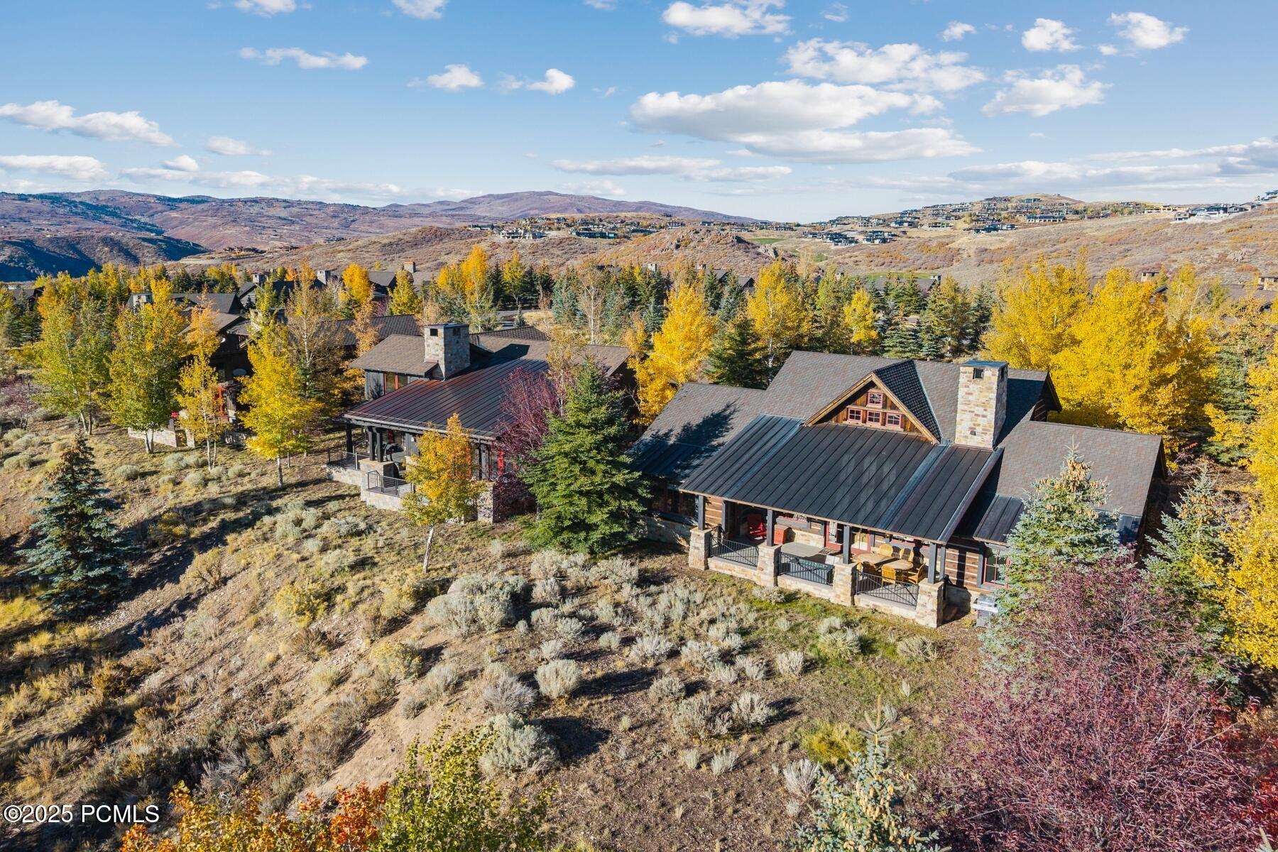 Park City, Utah 84098, United States, 3 Bedrooms Bedrooms, ,4 BathroomsBathrooms,Residential,Pending,230941