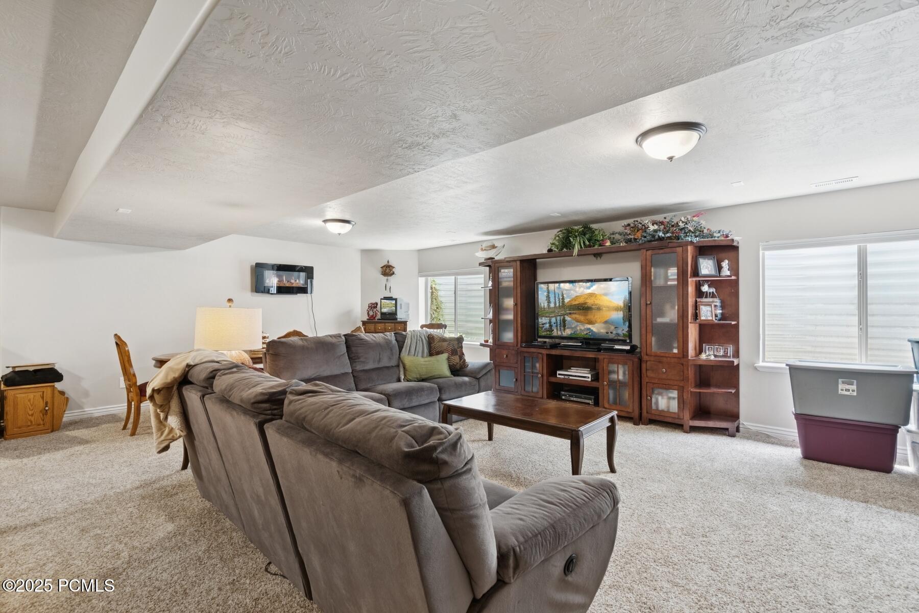 Lehi, Utah 84043, United States, 4 Bedrooms Bedrooms, ,3 BathroomsBathrooms,Residential,Active,173176