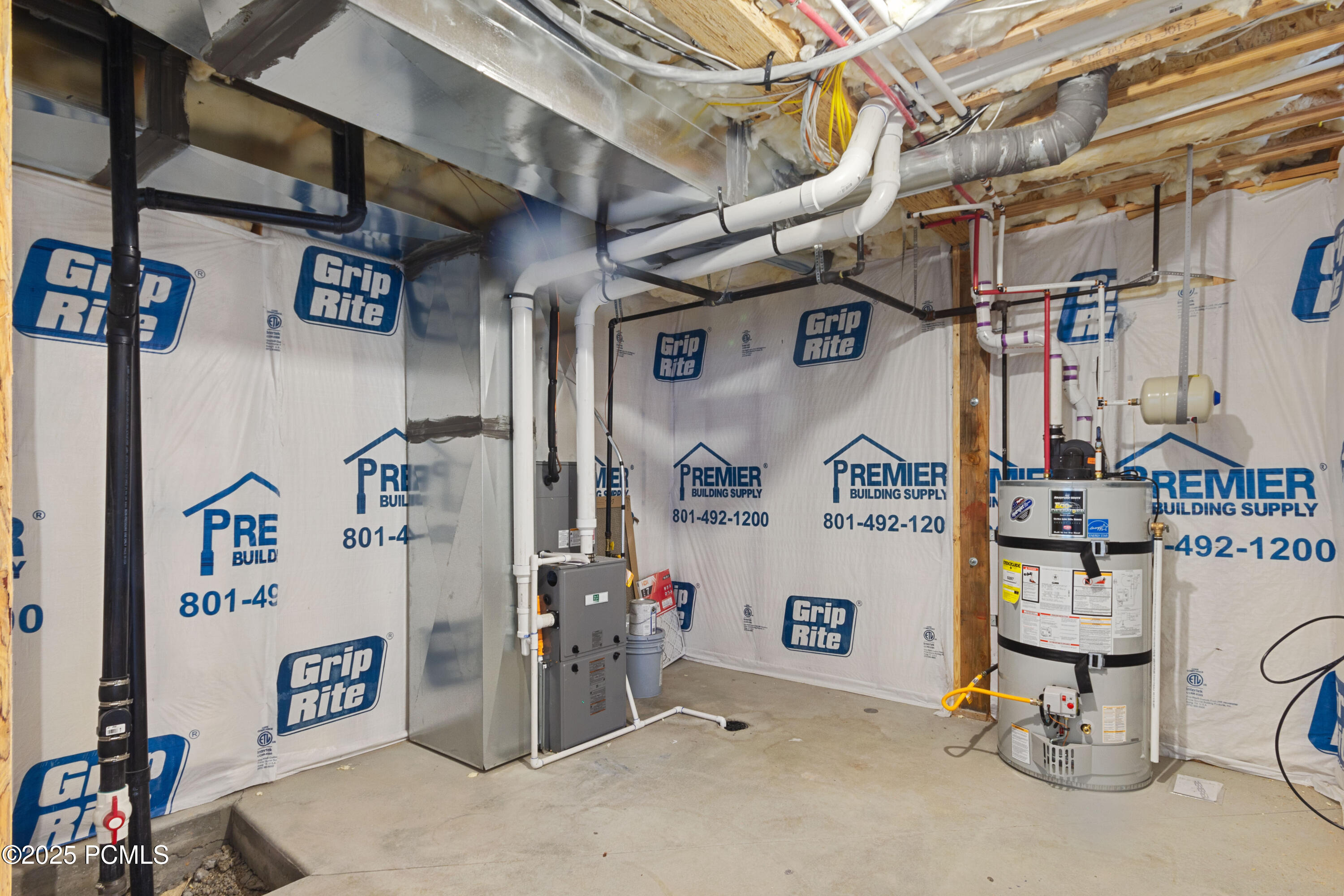 8543 S Round Stone Cove, Sandy, Utah image 36
