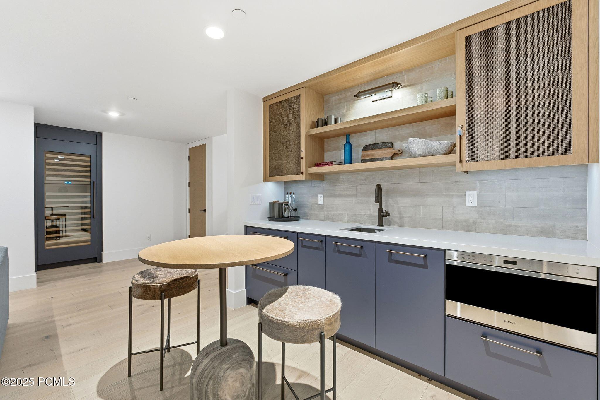 Park City, Utah 84060, United States, 5 Bedrooms Bedrooms, ,6 BathroomsBathrooms,Residential,Active,213763