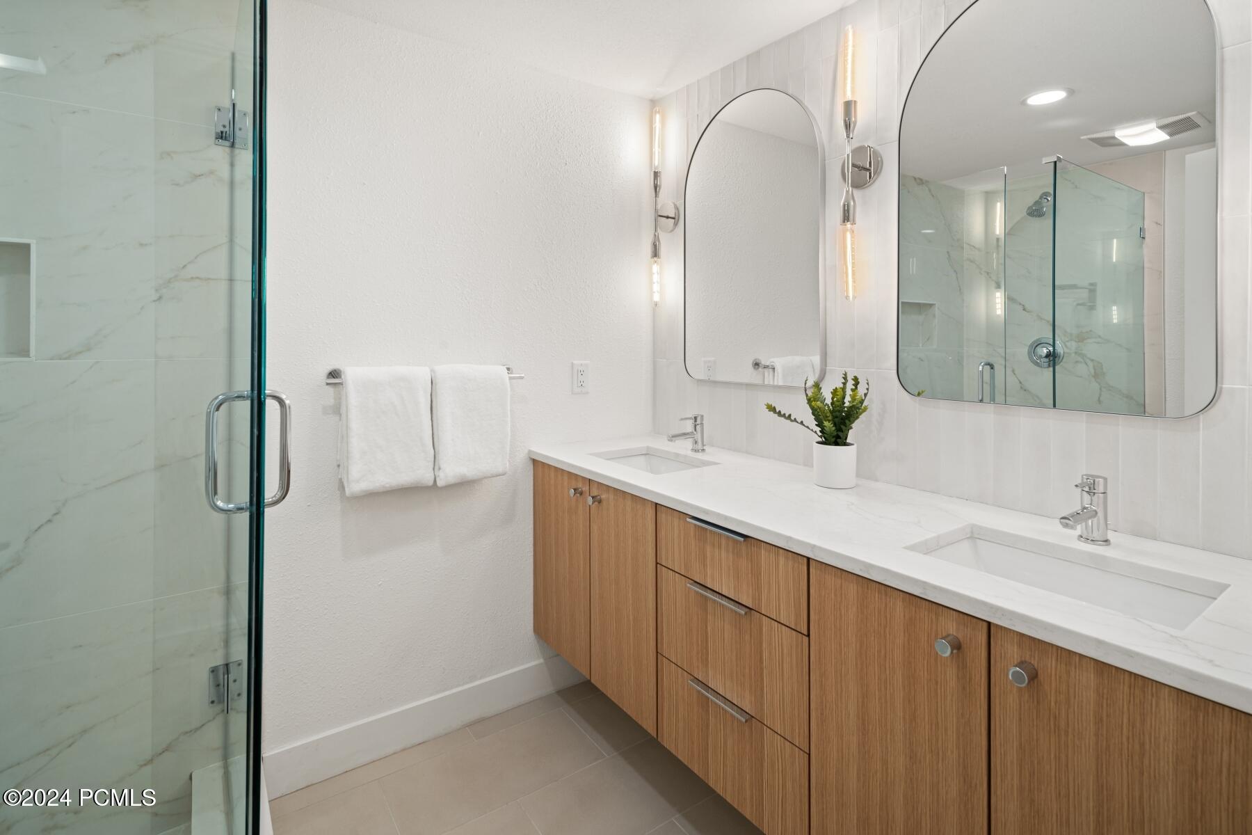 Park City, Utah 84060, United States, 2 Bedrooms Bedrooms, ,2 BathroomsBathrooms,Residential,Active,25775