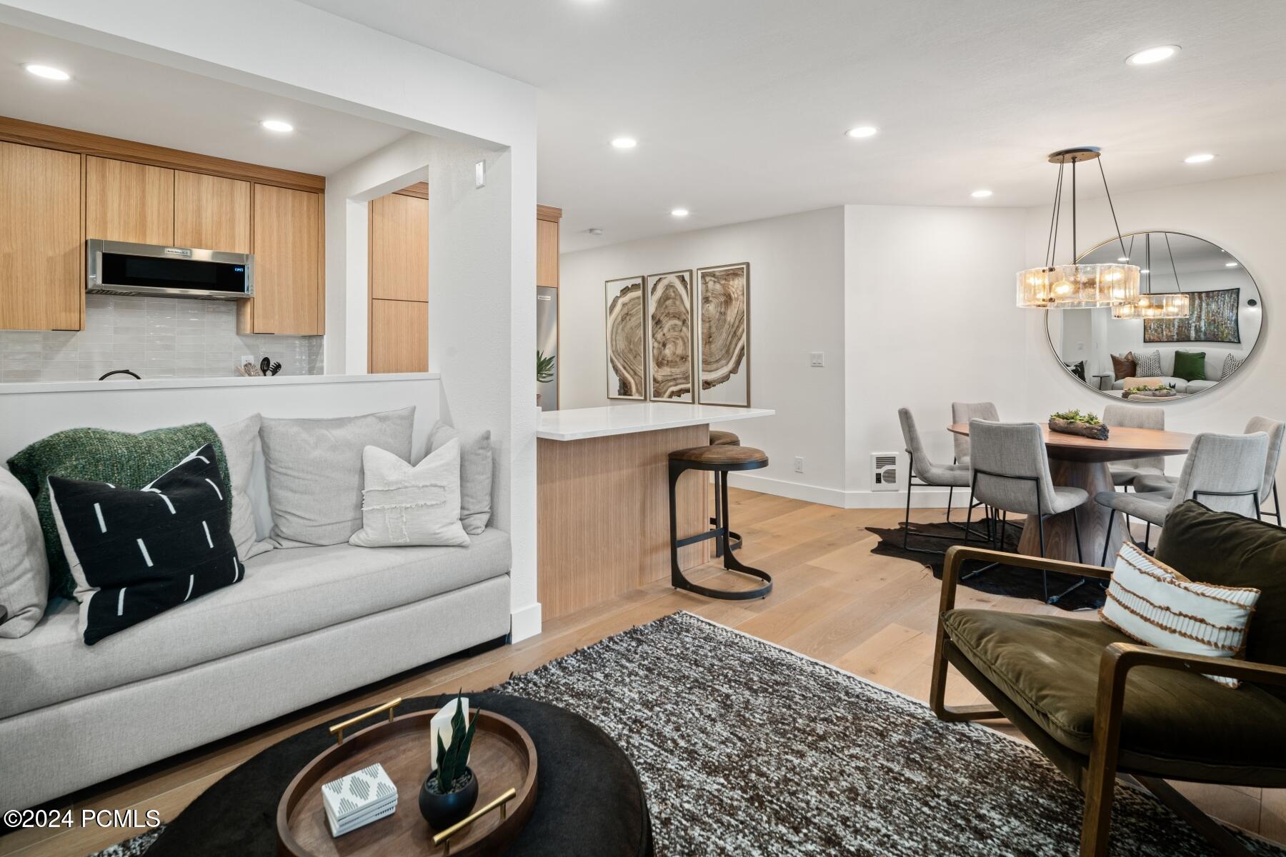 Park City, Utah 84060, United States, 2 Bedrooms Bedrooms, ,2 BathroomsBathrooms,Residential,Active,25775