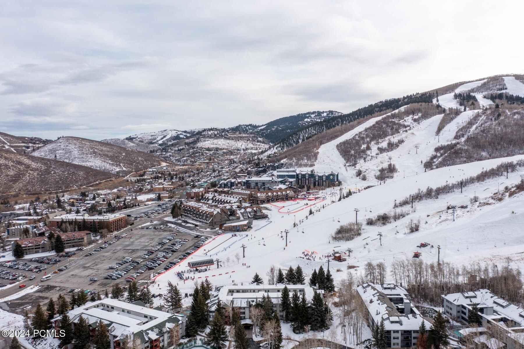 Park City, Utah 84060, United States, 2 Bedrooms Bedrooms, ,2 BathroomsBathrooms,Residential,Active,25775