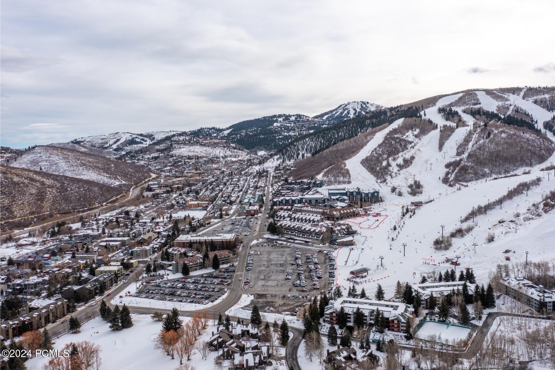 Park City, Utah 84060, United States, 2 Bedrooms Bedrooms, ,2 BathroomsBathrooms,Residential,Active,25775