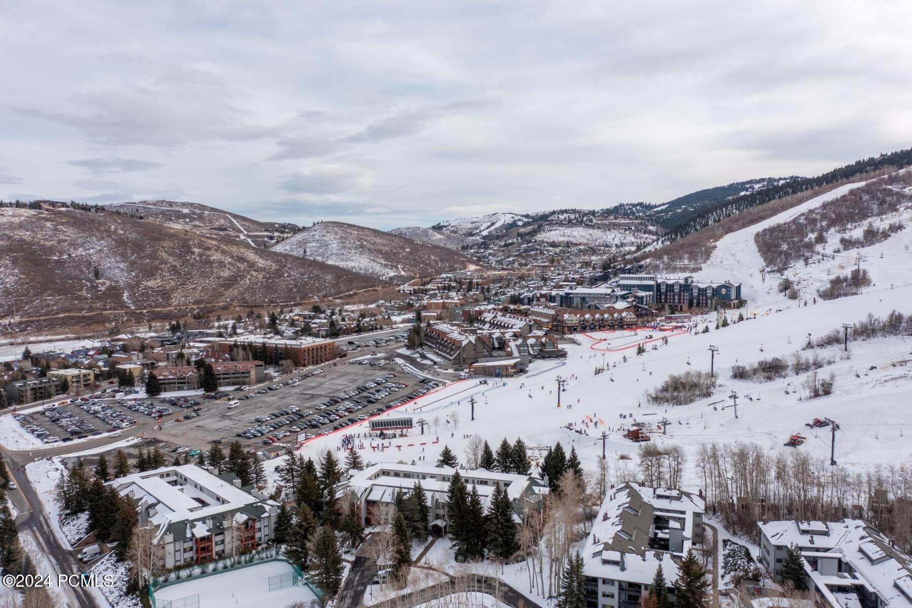 Park City, Utah 84060, United States, 2 Bedrooms Bedrooms, ,2 BathroomsBathrooms,Residential,Active,25775
