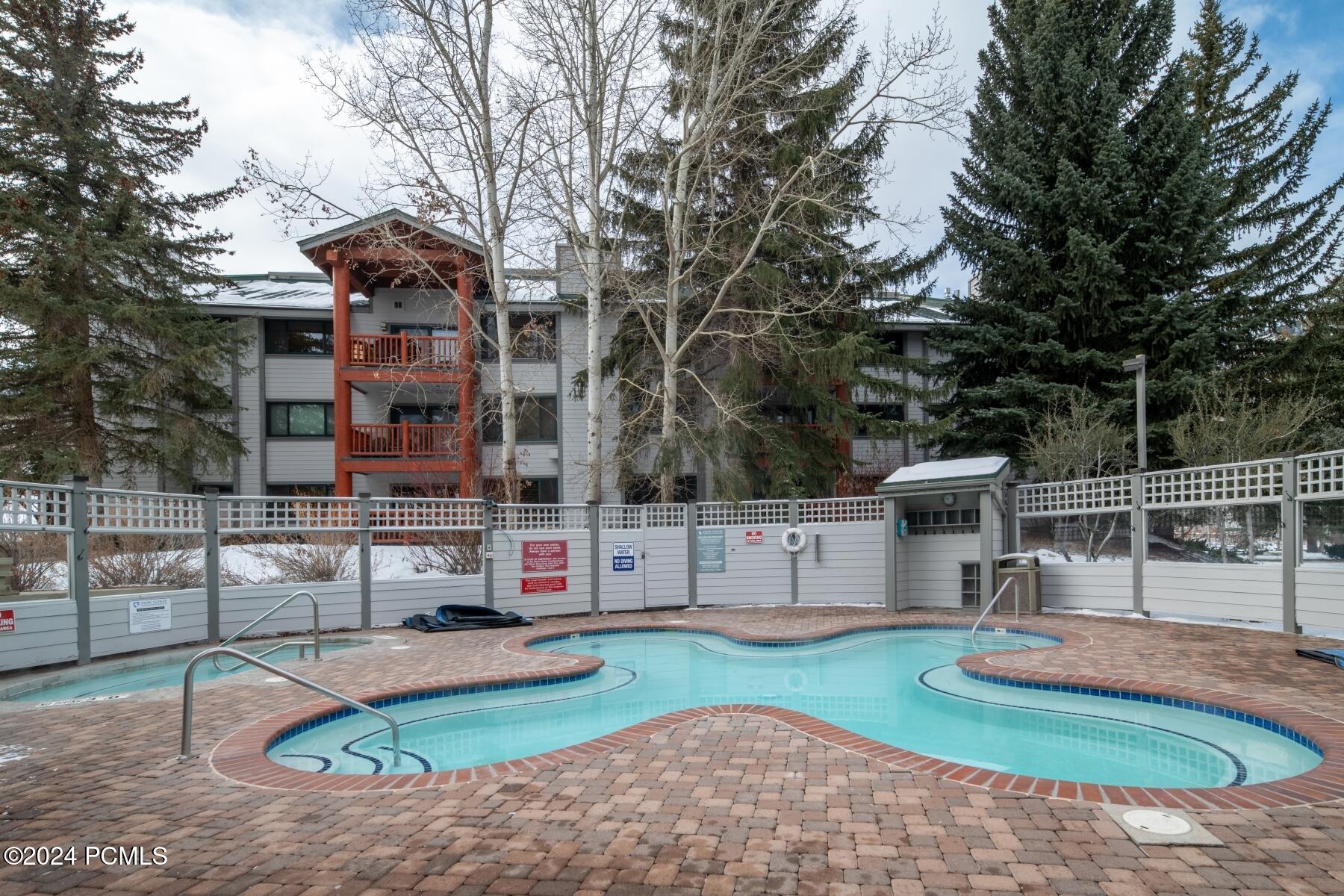 Park City, Utah 84060, United States, 2 Bedrooms Bedrooms, ,2 BathroomsBathrooms,Residential,Active,25775