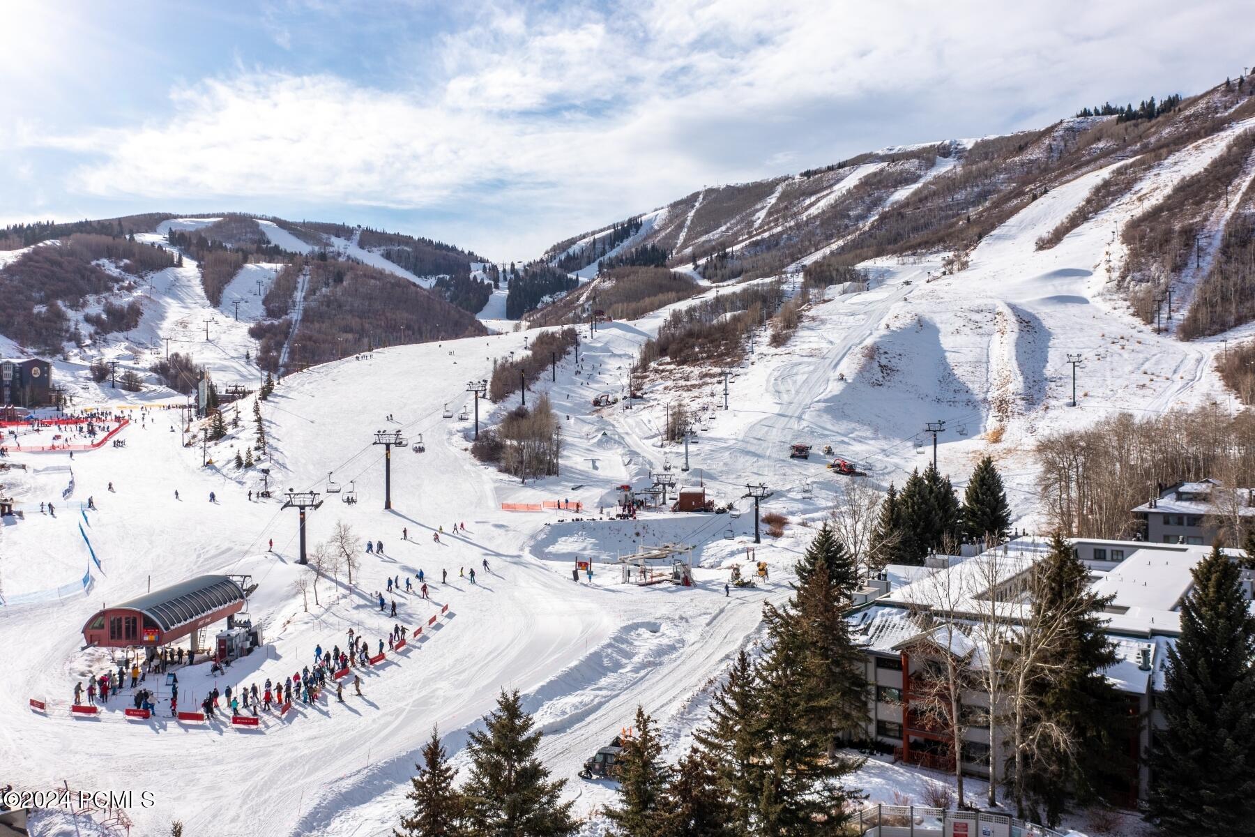 Park City, Utah 84060, United States, 2 Bedrooms Bedrooms, ,2 BathroomsBathrooms,Residential,Active,25775