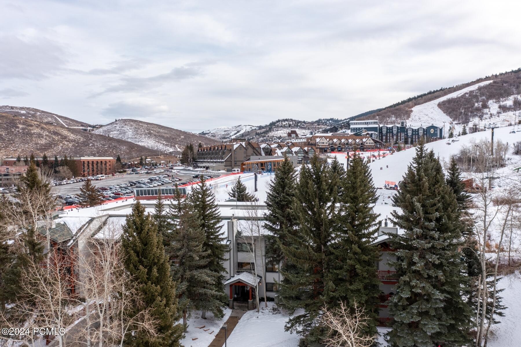 Park City, Utah 84060, United States, 2 Bedrooms Bedrooms, ,2 BathroomsBathrooms,Residential,Active,25775