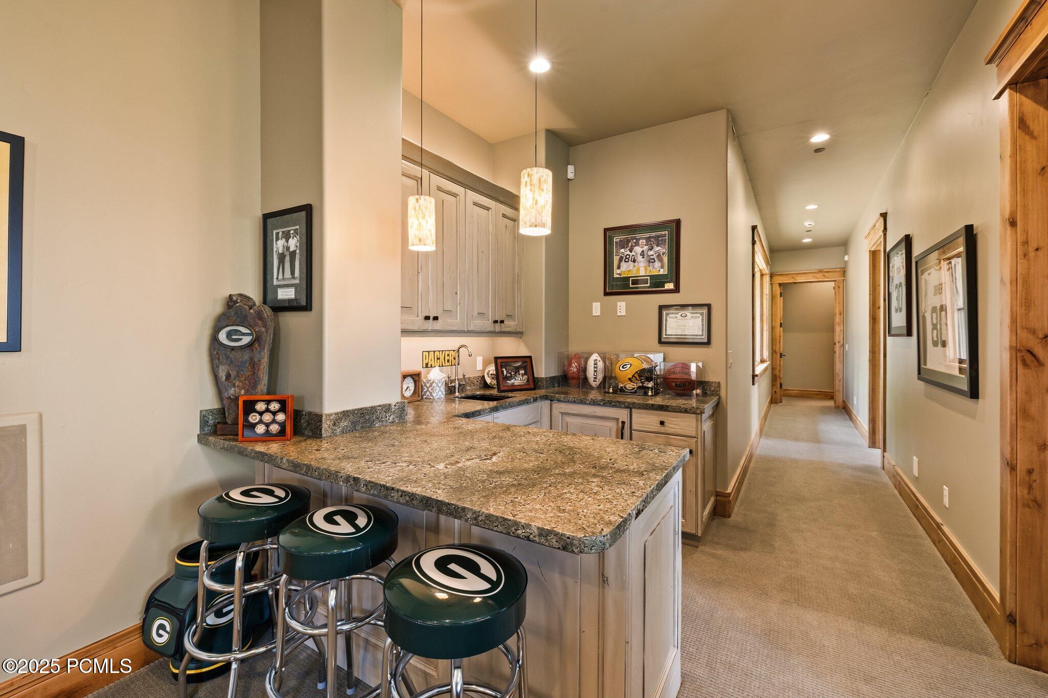 Park City, Utah 84060, United States, 5 Bedrooms Bedrooms, ,8 BathroomsBathrooms,Residential,Active,180225