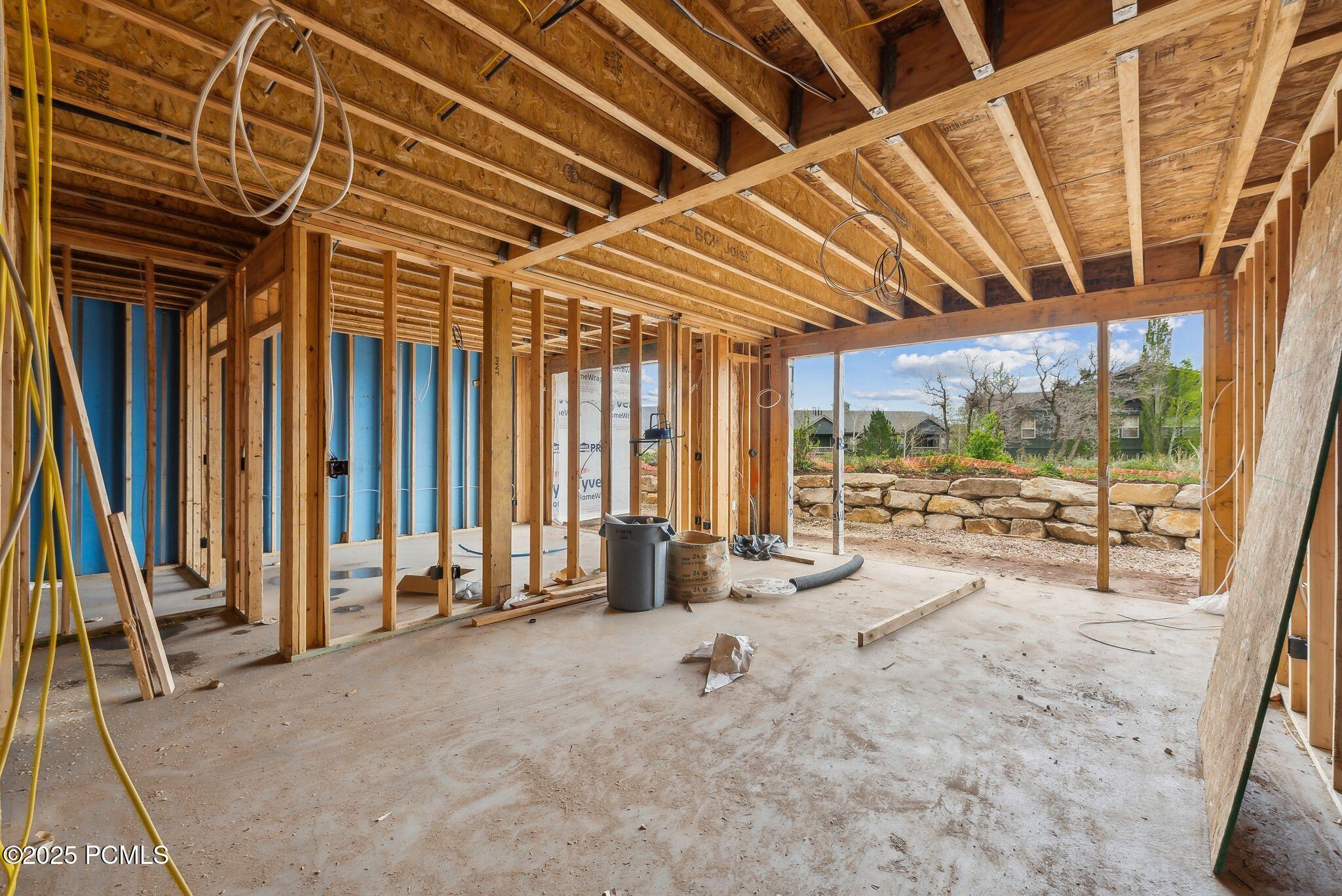 Mayflower Mountain, Utah 84032, United States, 4 Bedrooms Bedrooms, ,5 BathroomsBathrooms,Residential,Pending,58364