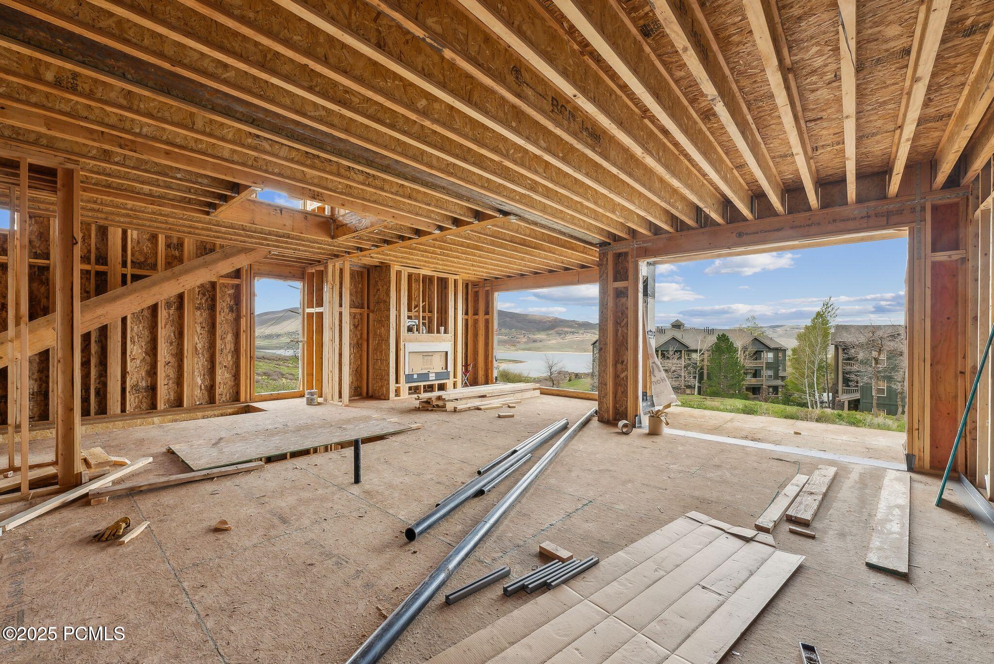 Mayflower Mountain, Utah 84032, United States, 4 Bedrooms Bedrooms, ,5 BathroomsBathrooms,Residential,Pending,58364