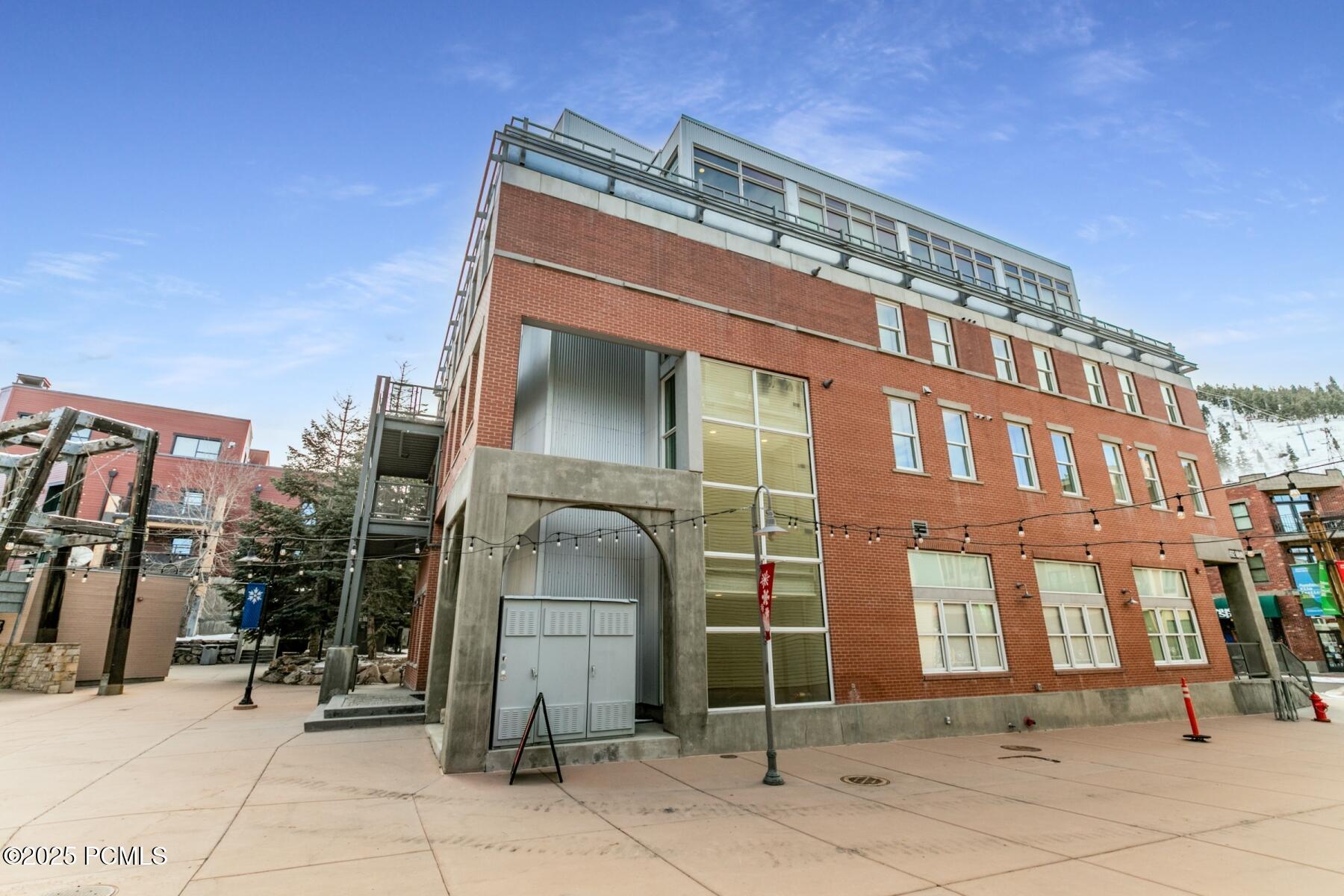 Park City, Utah 84060, United States, 1 Bedroom Bedrooms, ,2 BathroomsBathrooms,Residential,Active,20214