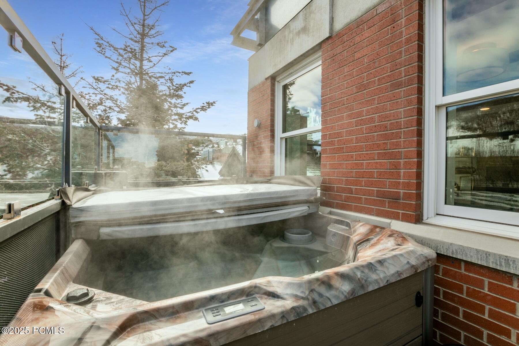 Park City, Utah 84060, United States, 1 Bedroom Bedrooms, ,2 BathroomsBathrooms,Residential,Active,20214