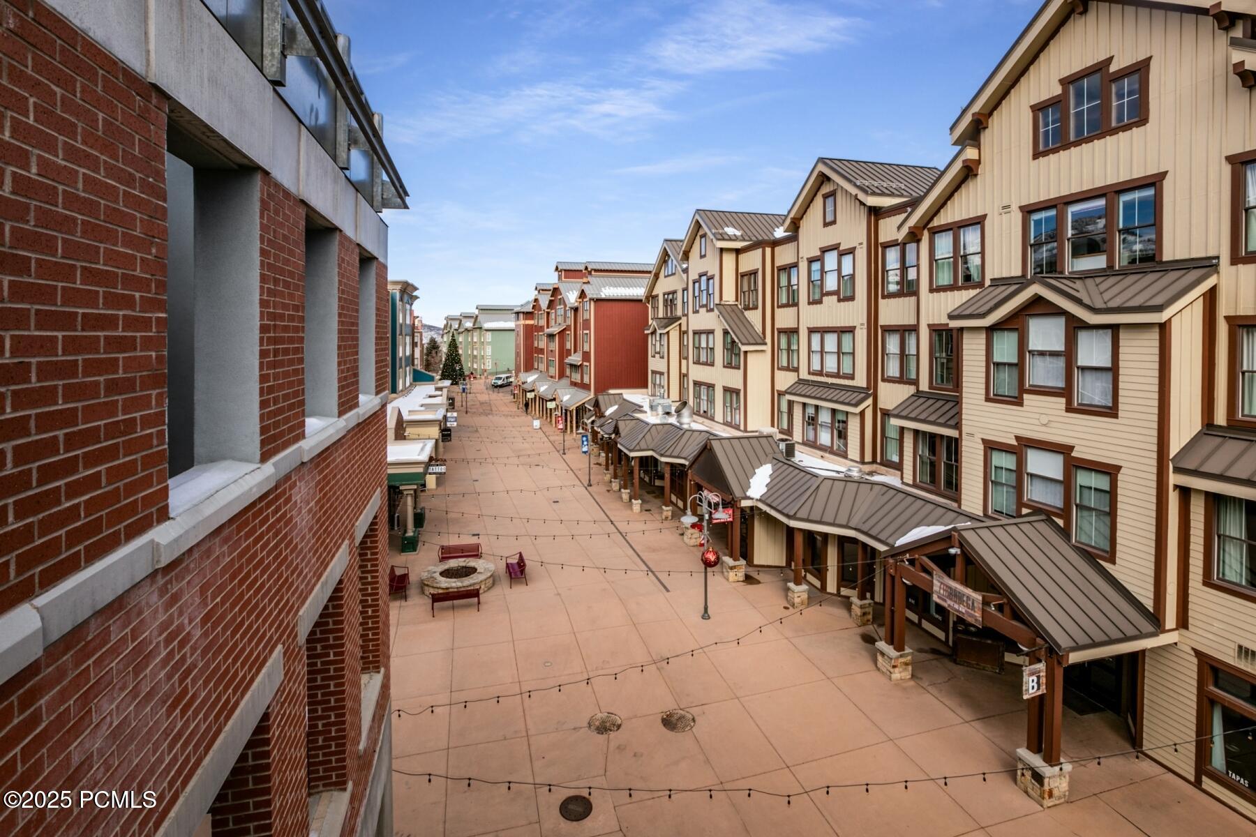 Park City, Utah 84060, United States, 1 Bedroom Bedrooms, ,2 BathroomsBathrooms,Residential,Active,20214