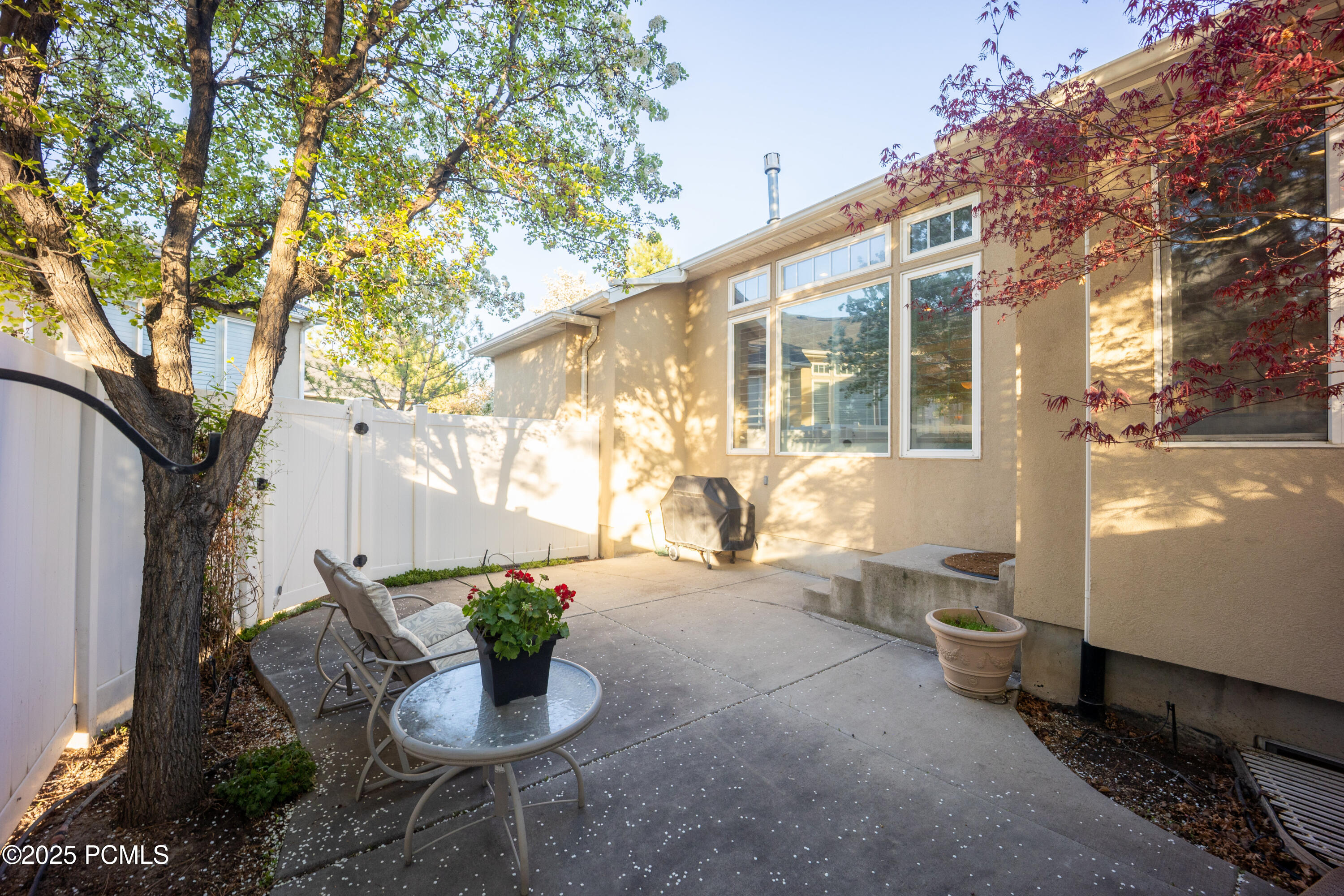 11855 Cottage Side Way, Draper, Utah image 16