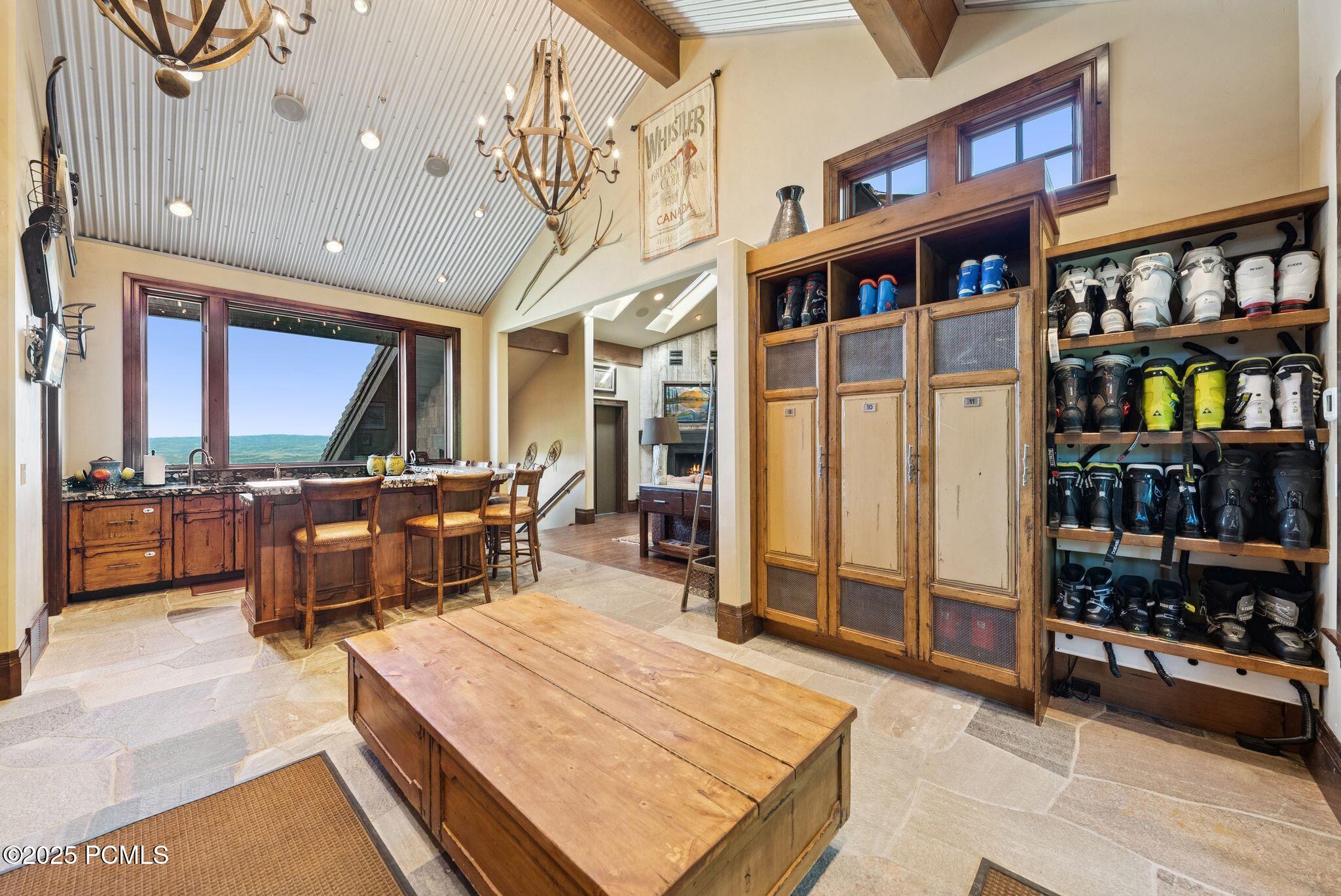 Park City, Utah 84060, United States, 8 Bedrooms Bedrooms, ,12 BathroomsBathrooms,Residential,Active,171517