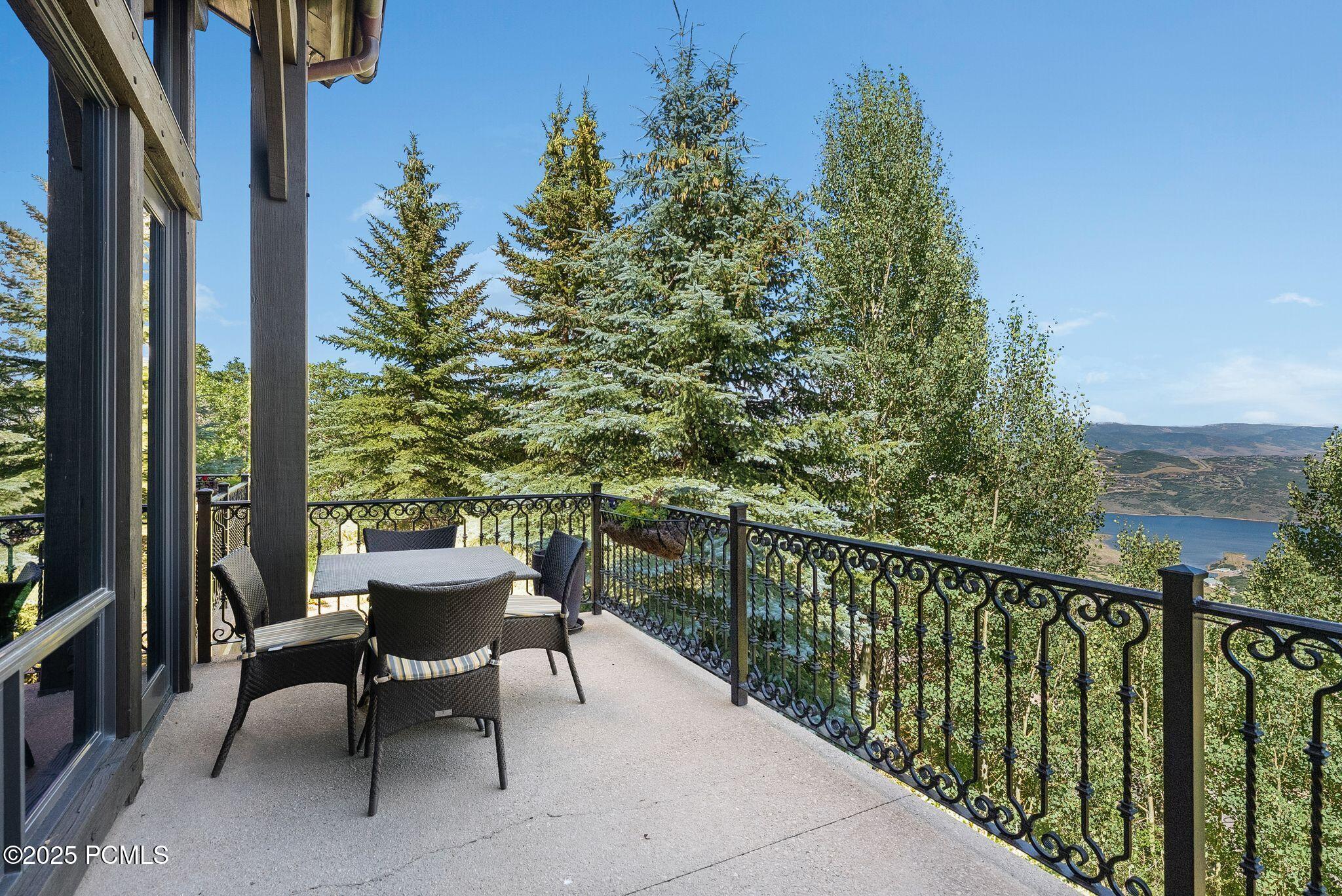 Park City, Utah 84060, United States, 8 Bedrooms Bedrooms, ,12 BathroomsBathrooms,Residential,Active,171517