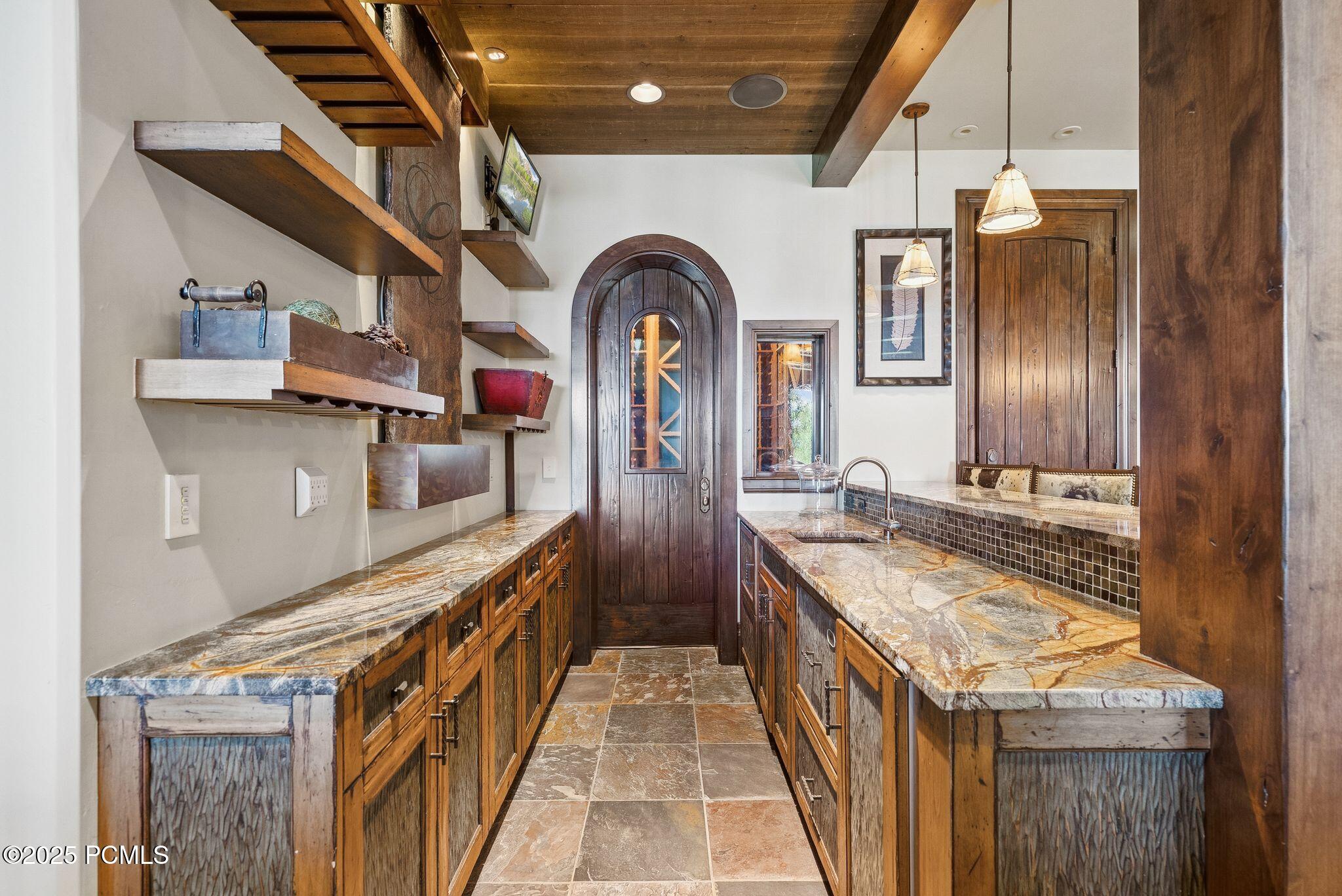 Park City, Utah 84060, United States, 8 Bedrooms Bedrooms, ,12 BathroomsBathrooms,Residential,Active,171517