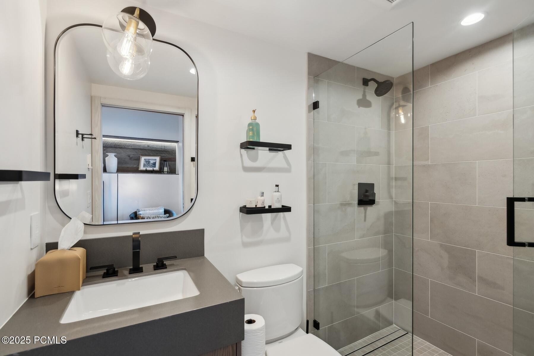 Park City, Utah 84060, United States, 6 Bedrooms Bedrooms, ,7 BathroomsBathrooms,Residential,Active,145398