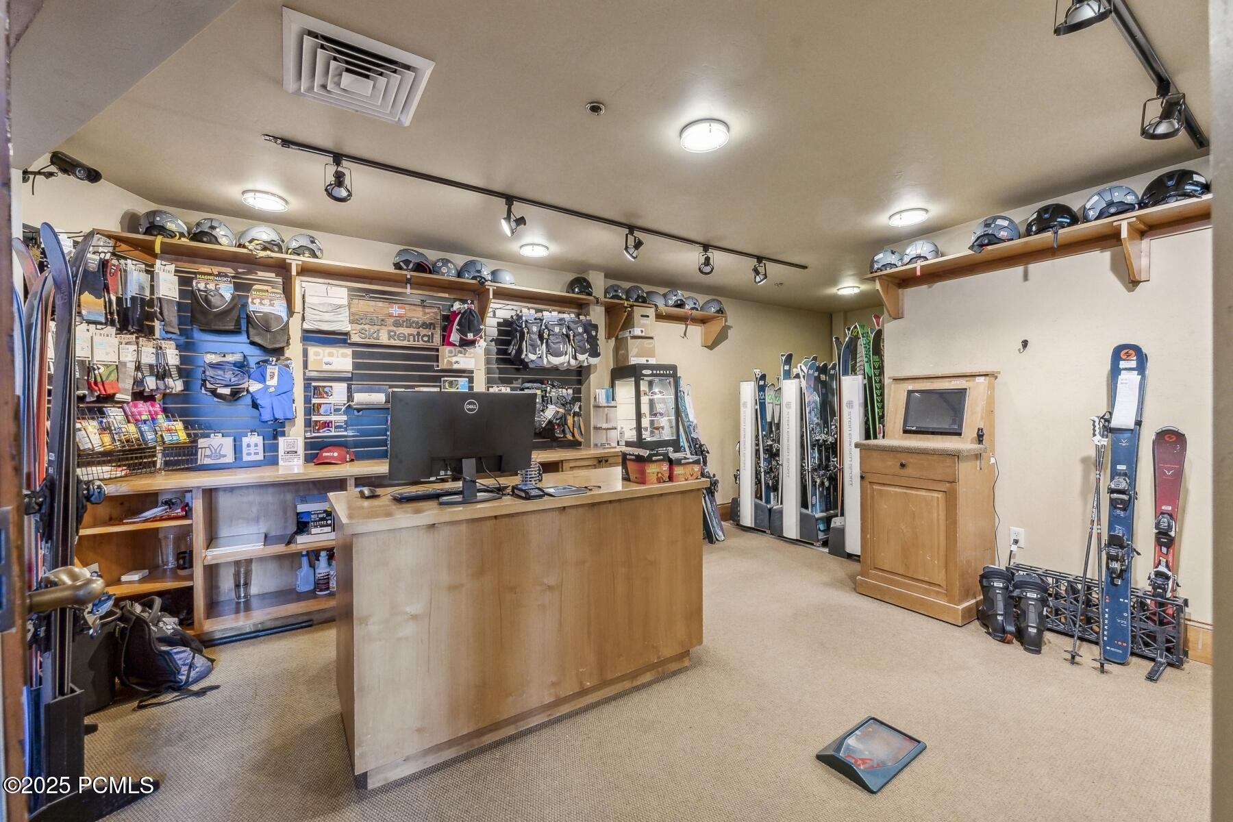 Park City, Utah 84060, United States, 6 Bedrooms Bedrooms, ,7 BathroomsBathrooms,Residential,Active,145398