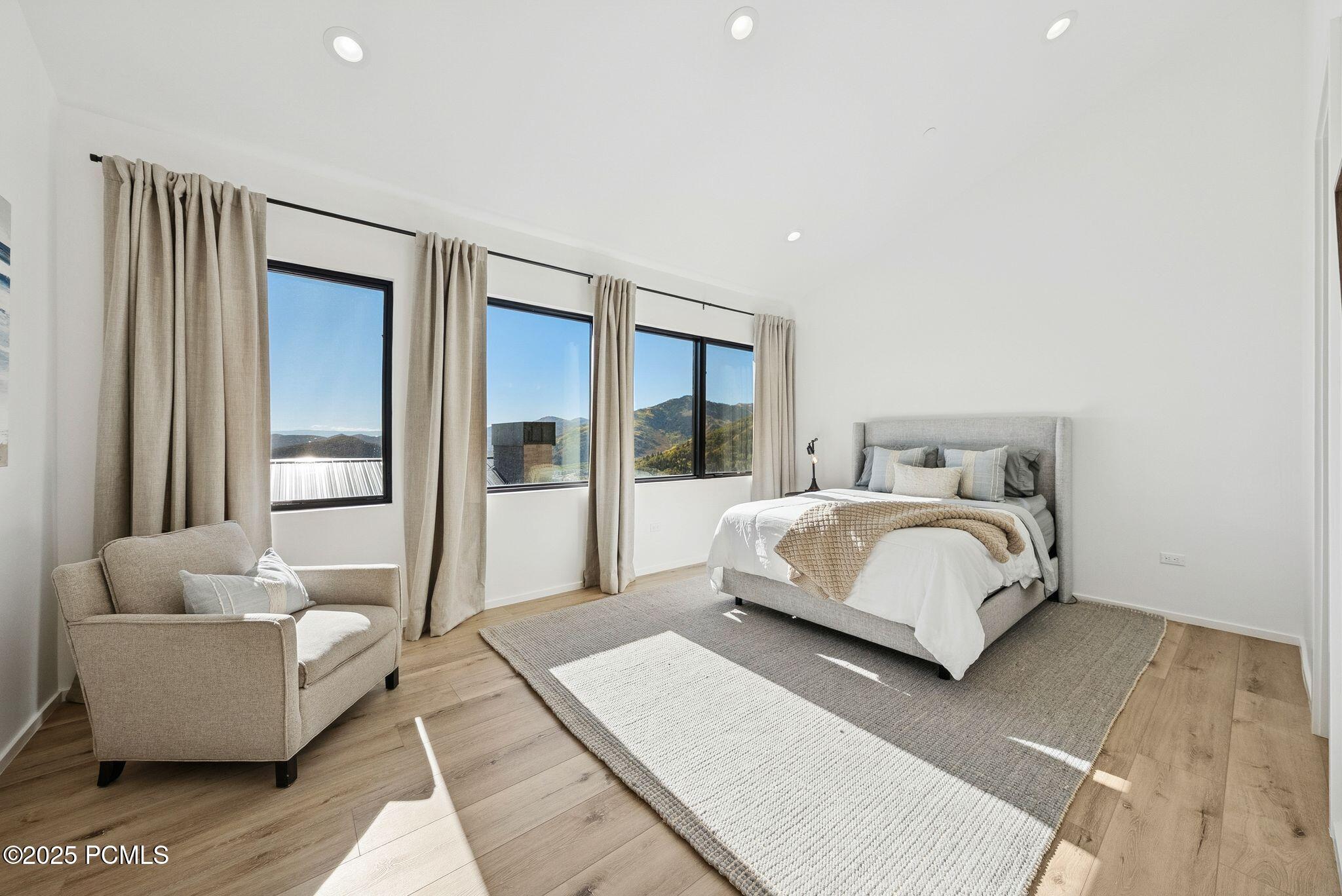 Park City, Utah 84098, United States, 5 Bedrooms Bedrooms, ,6 BathroomsBathrooms,Residential,Active,218568