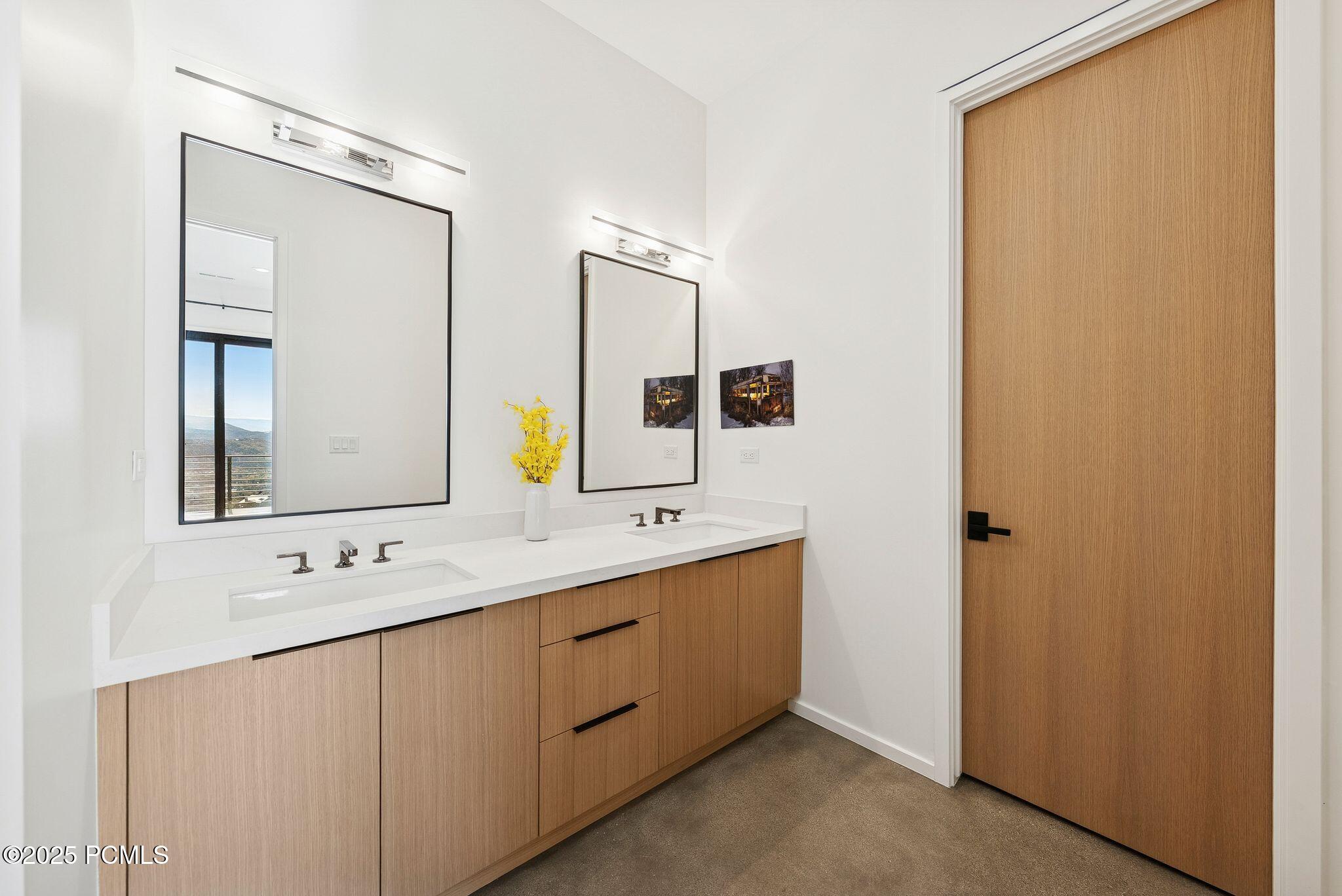 Park City, Utah 84098, United States, 5 Bedrooms Bedrooms, ,6 BathroomsBathrooms,Residential,Active,218568