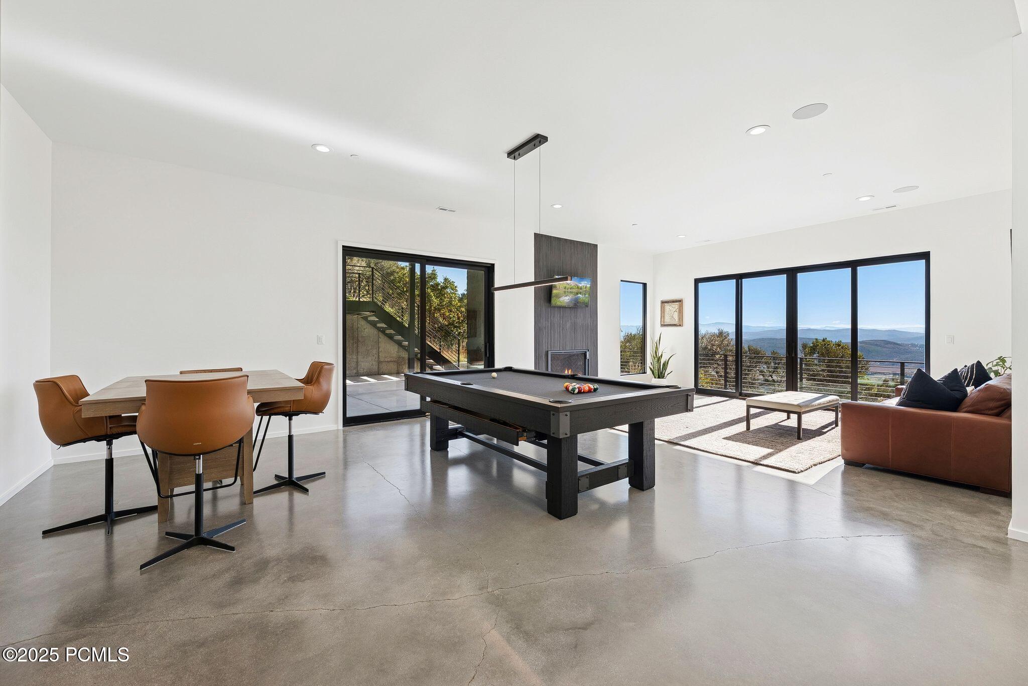 Park City, Utah 84098, United States, 5 Bedrooms Bedrooms, ,6 BathroomsBathrooms,Residential,Active,218568