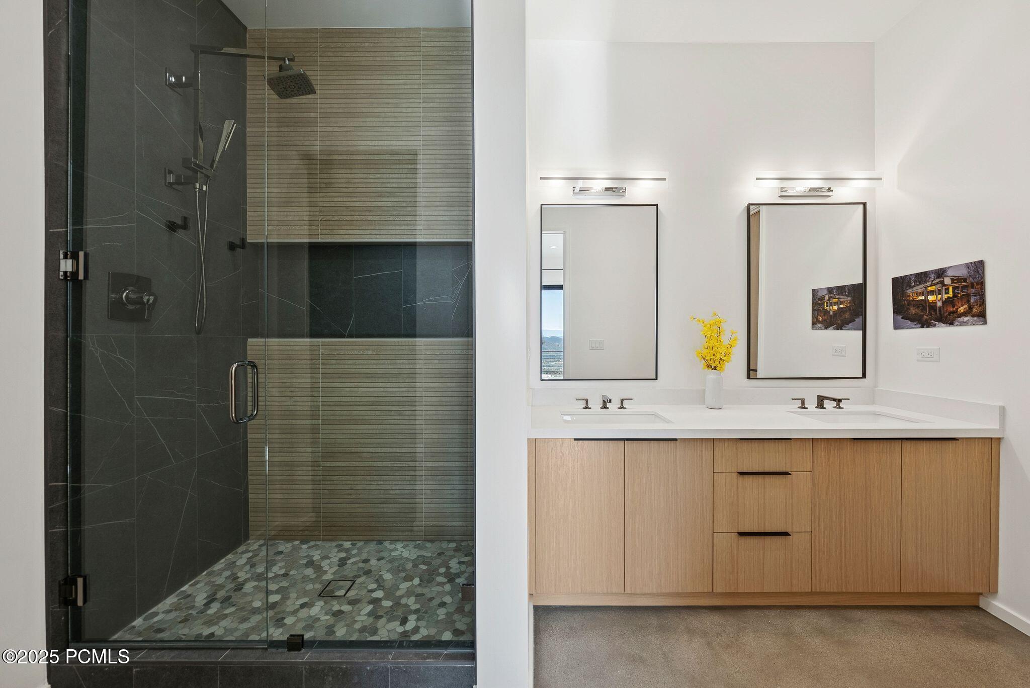 Park City, Utah 84098, United States, 5 Bedrooms Bedrooms, ,6 BathroomsBathrooms,Residential,Active,218568