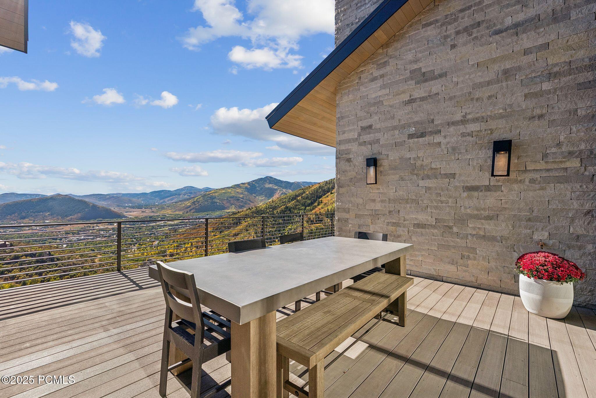 Park City, Utah 84098, United States, 5 Bedrooms Bedrooms, ,6 BathroomsBathrooms,Residential,Active,218568