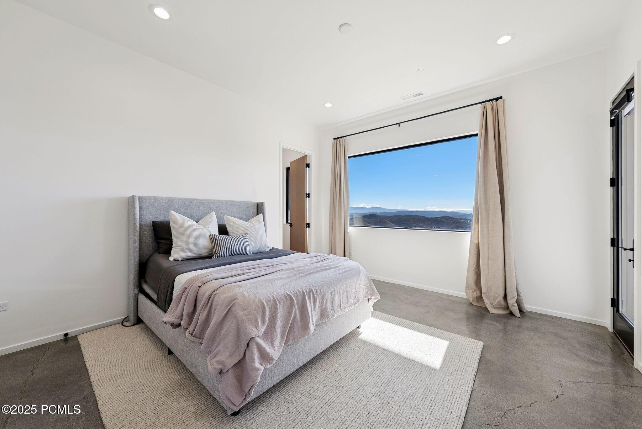 Park City, Utah 84098, United States, 5 Bedrooms Bedrooms, ,6 BathroomsBathrooms,Residential,Active,218568