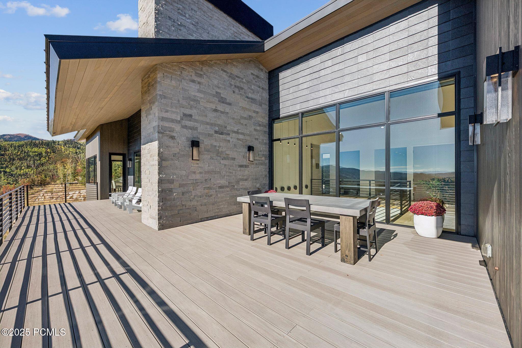 Park City, Utah 84098, United States, 5 Bedrooms Bedrooms, ,6 BathroomsBathrooms,Residential,Active,218568