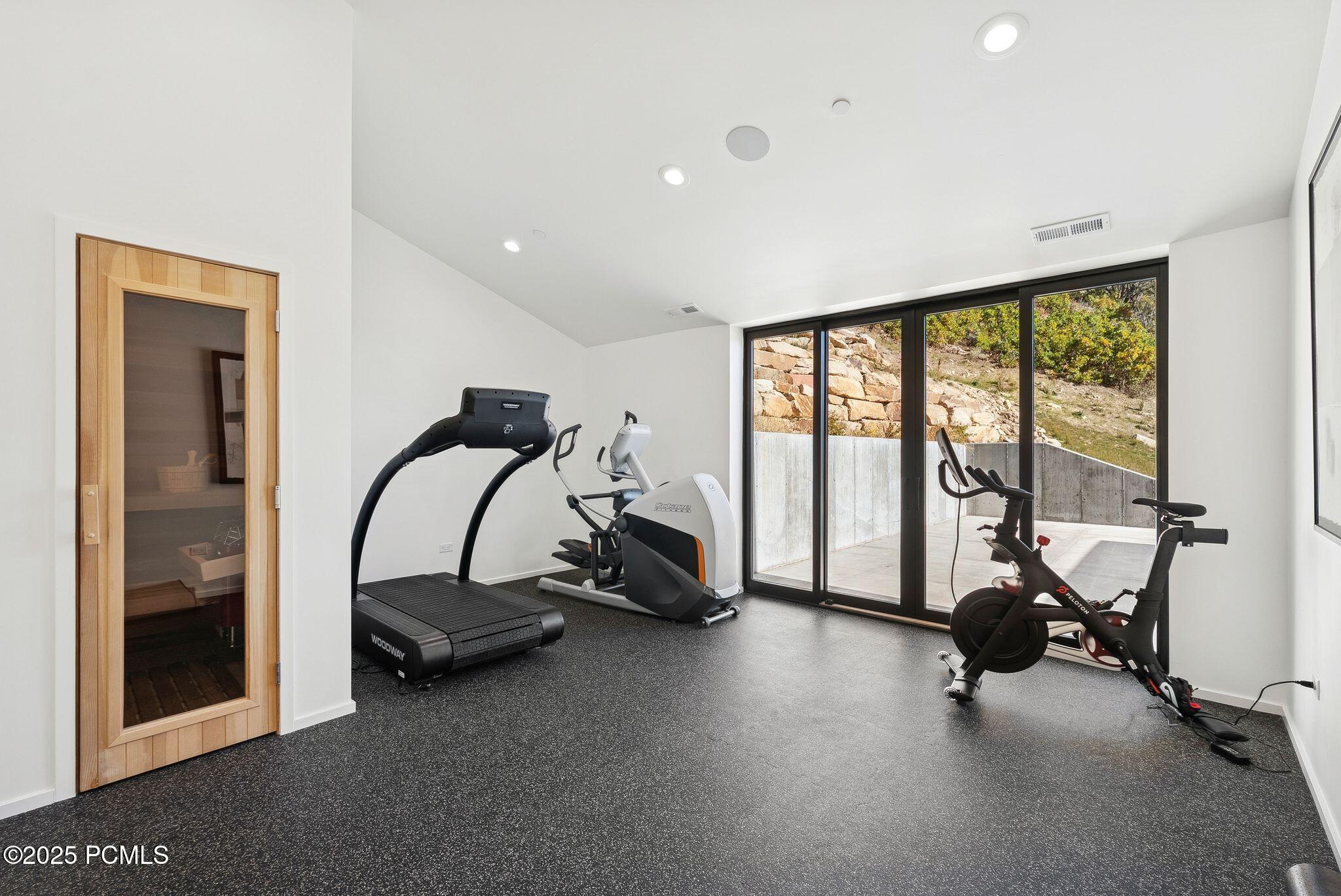 Park City, Utah 84098, United States, 5 Bedrooms Bedrooms, ,6 BathroomsBathrooms,Residential,Active,218568