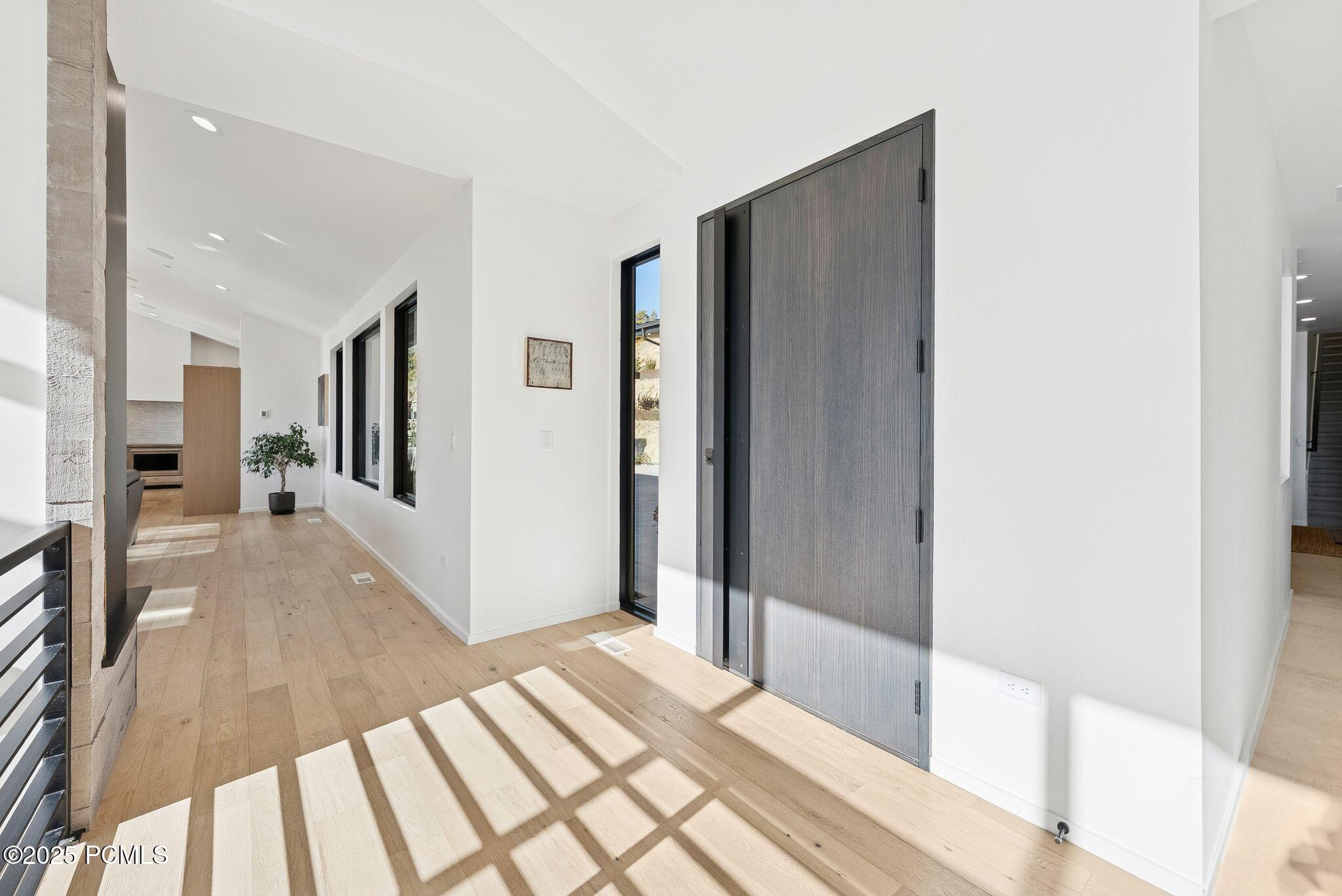 Park City, Utah 84098, United States, 5 Bedrooms Bedrooms, ,6 BathroomsBathrooms,Residential,Active,218568