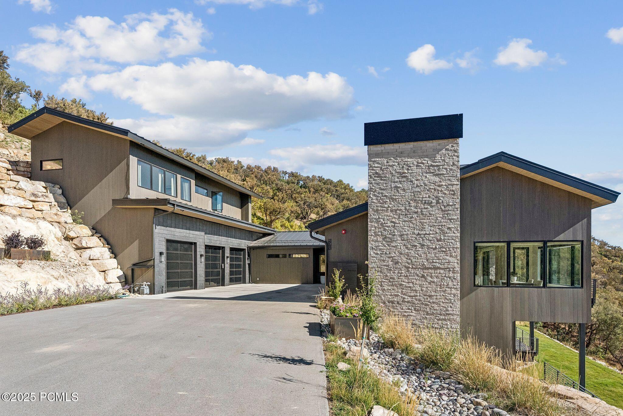 Park City, Utah 84098, United States, 5 Bedrooms Bedrooms, ,6 BathroomsBathrooms,Residential,Active,218568